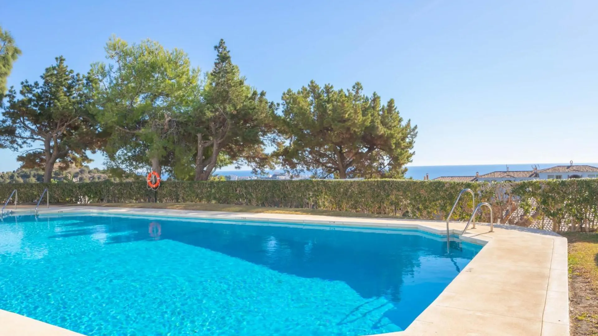 Sea View Duplex In Calahonda Appartement Sitio de Calahonda Spanje